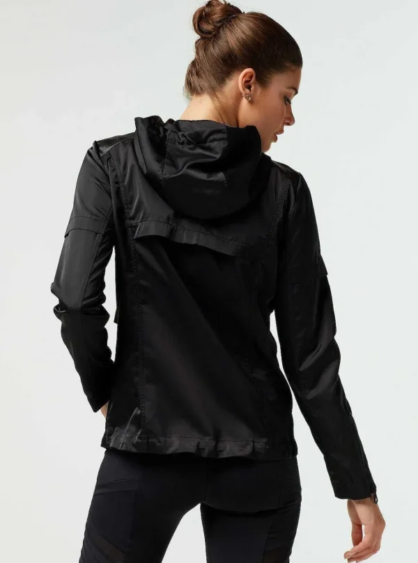 Women Blanc Noir Activewear*Studio Anorak