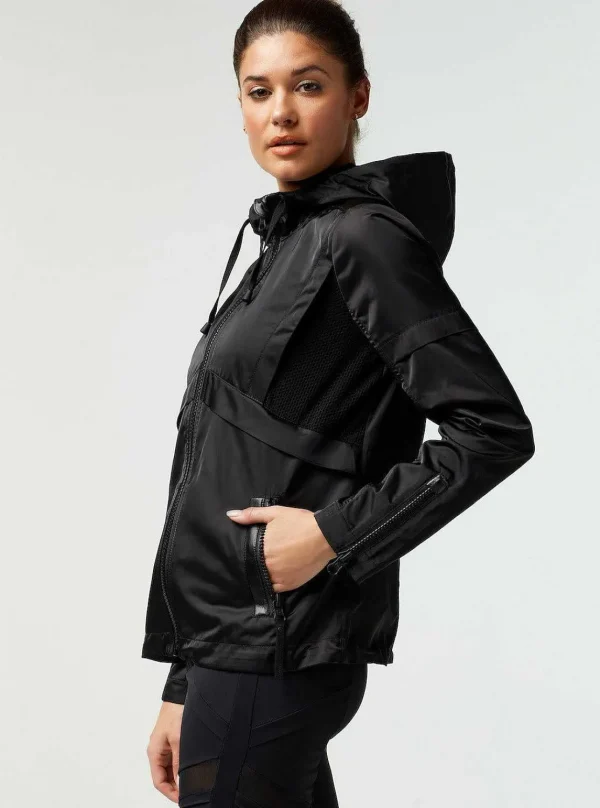 Women Blanc Noir Activewear*Studio Anorak