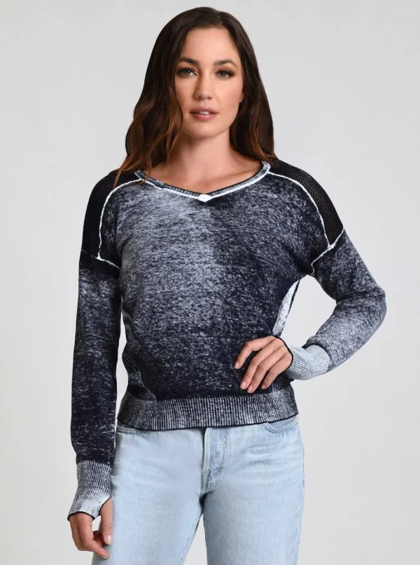 Women Blanc Noir Cranberry*V-Neck Huntress Sweater